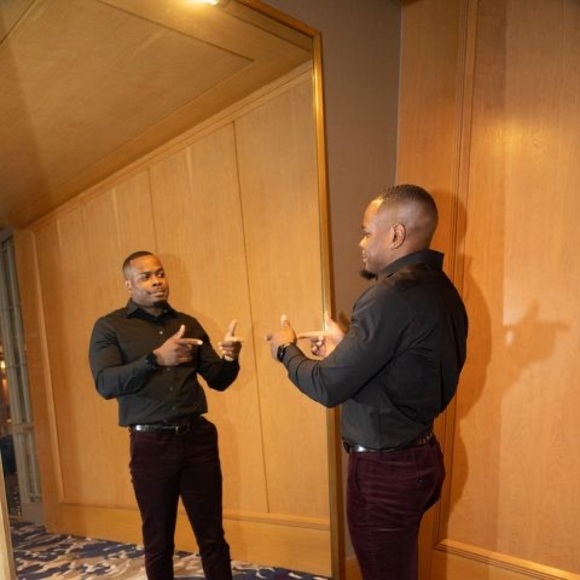 Meet your Posher, Antwan - Picture 1 of 1